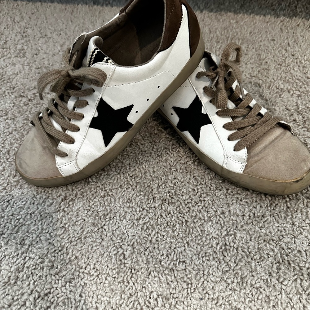 ShuShop Women's Sneakers - White and Brown with Black Star